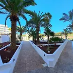 Ocean View Penthouse Apartament