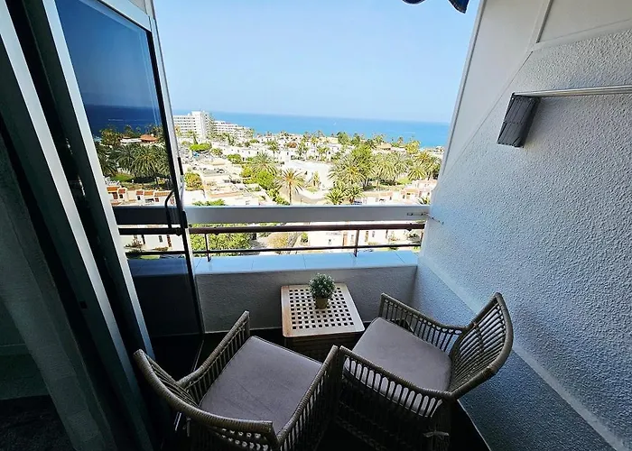 Ocean View Penthouse Apartament